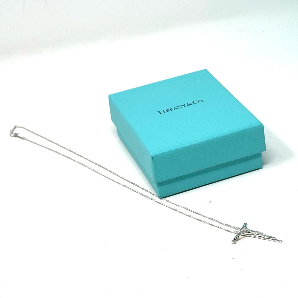 Authentic Tiffany & CO. Elsa Peretti Jesus Christ Crucifix Necklace. - Picture 13 of 15